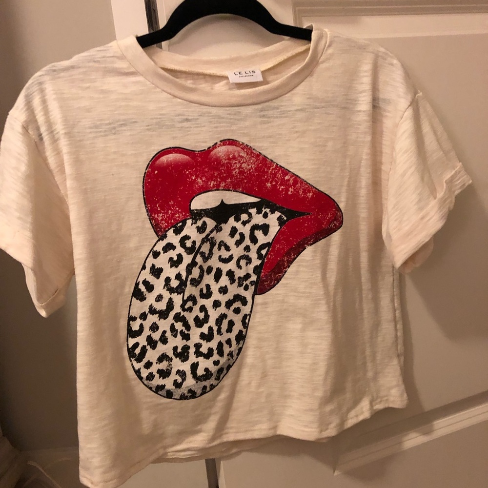Le lis cropped tounge tshirt